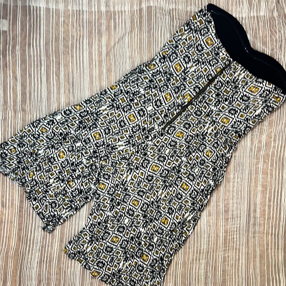 Strapless Vacation Outfit! - Picture 4 of 6